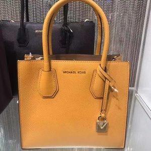 Mk mercer small tote- sunflowers color